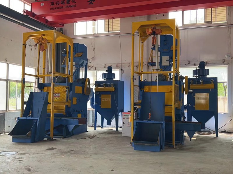 Q3220自動上下料抛丸機、帶振動篩分出料機